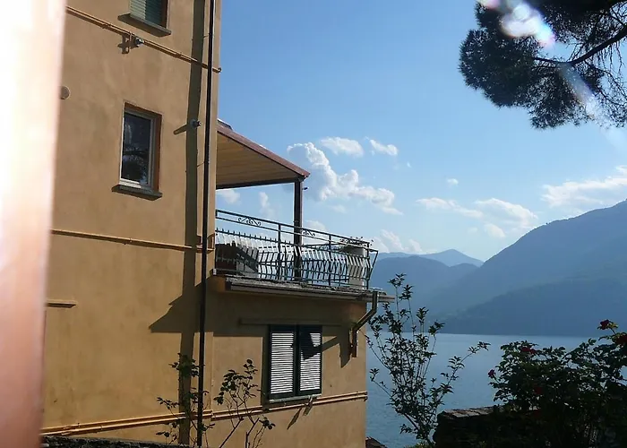 Casa Romantica -terrace 40sqm, Wonderful View Dervio