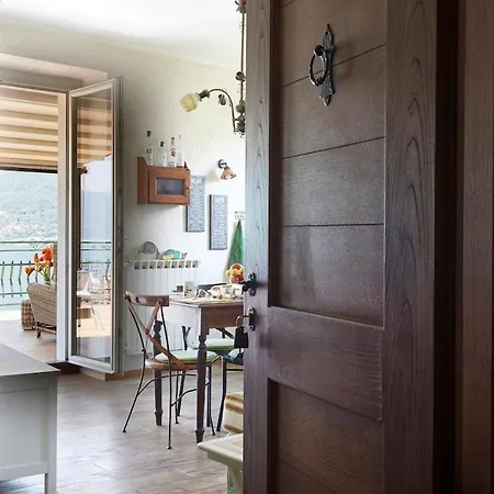Appartement Casa Romantica -terrace 40sqm, Wonderful View Dervio